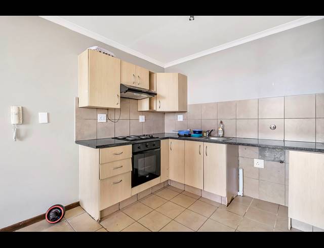 1 BEDROOM APARTMENT FOR SALE IN FERNDALE
